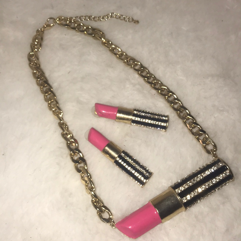 ⬇️Pink&Gold lipstick set